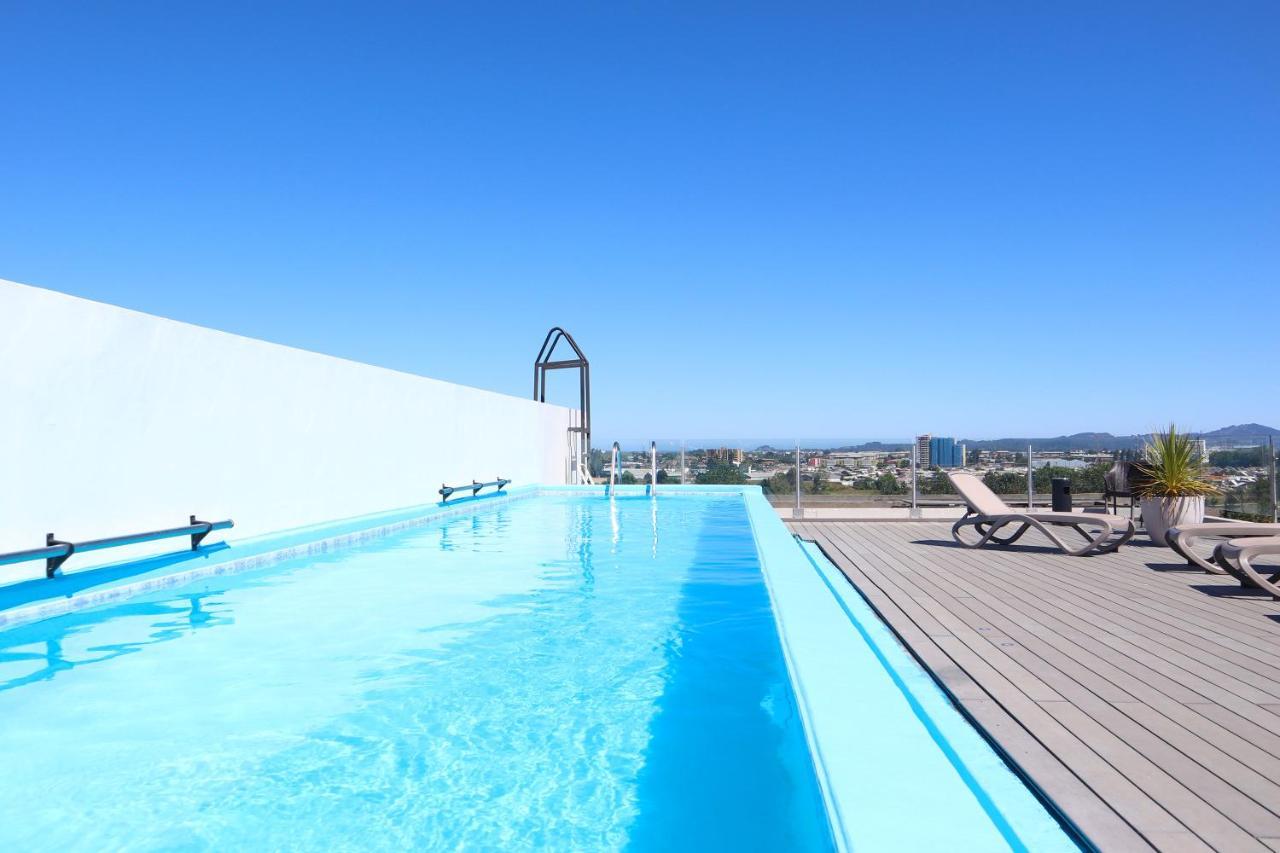 Wyndham Concepcion Pettra Otel Dış mekan fotoğraf Rooftop pool